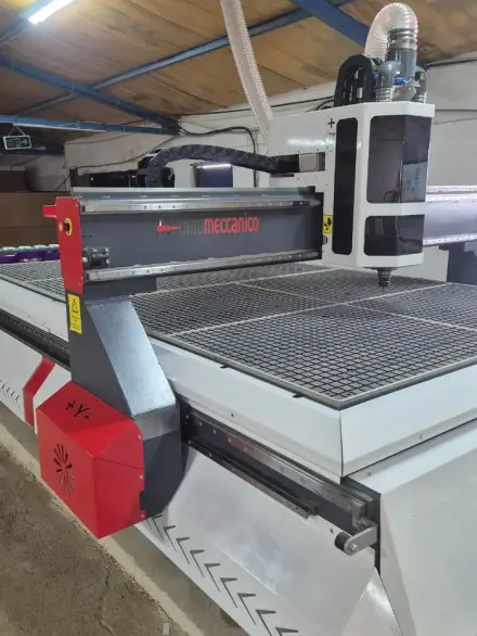 automameccanico-cnc-milling-machine-vertical-12